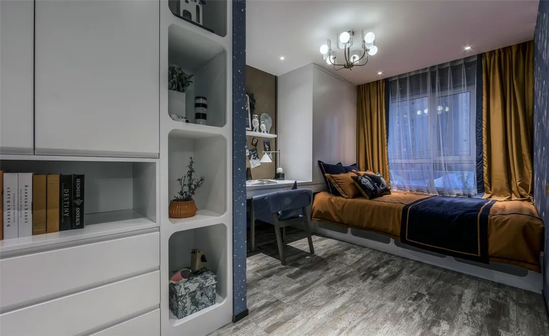 125㎡優(yōu)雅新中式，加入很多中式元素裝飾，營造氛圍感